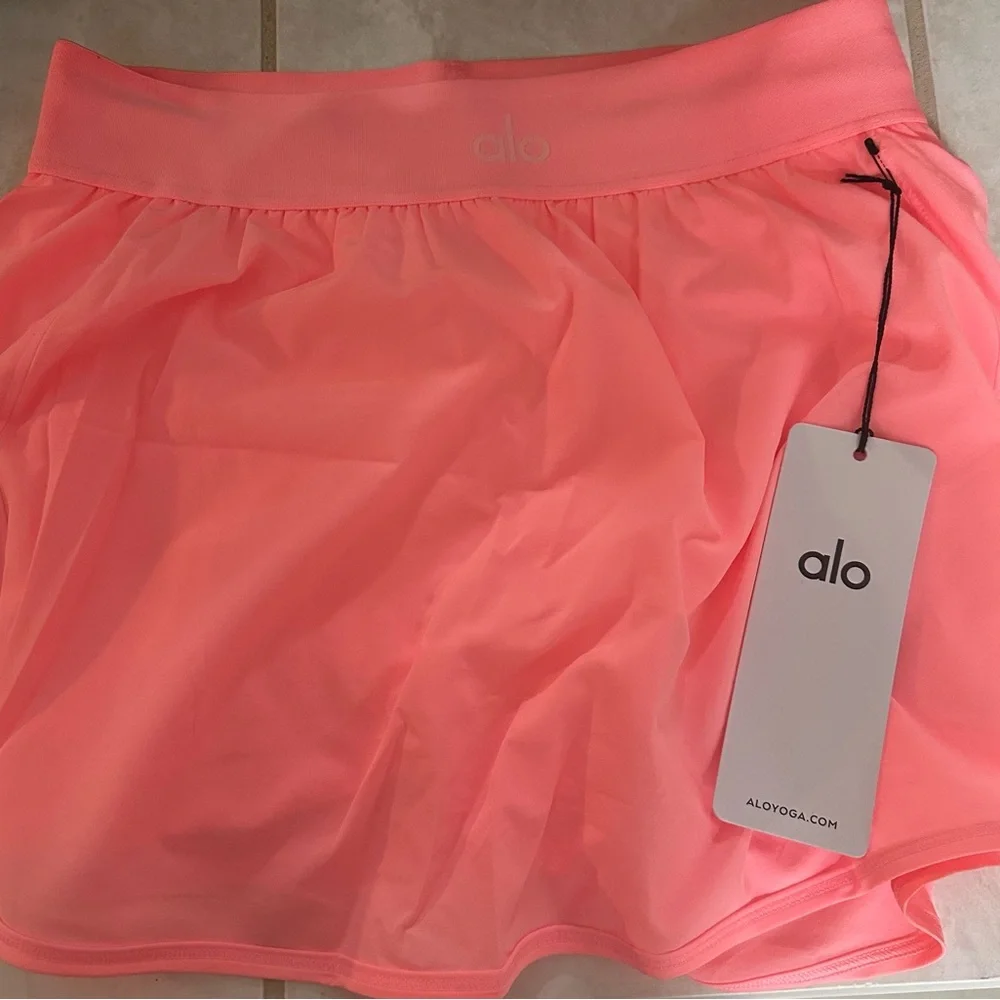 ALO Yoga Bubblegum Pink Skirt